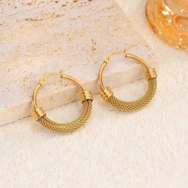 Argollas doradas labradas
