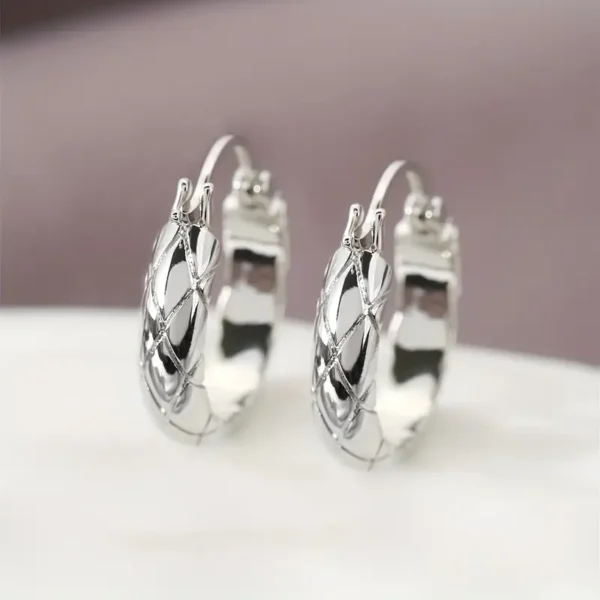 Argollas plateadas 2cm - Imagen 2