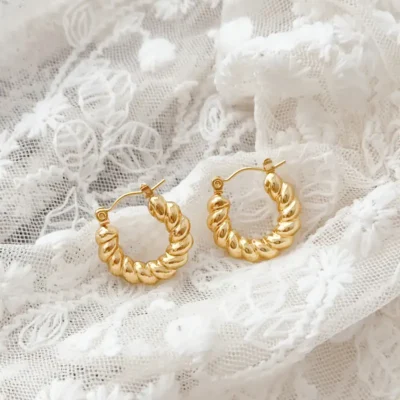 Argolla trenzada dorada